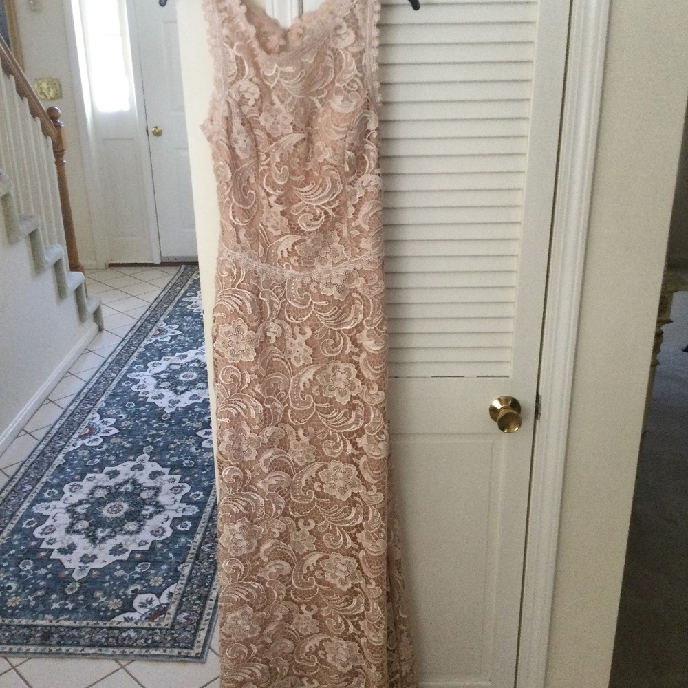 Mignon gown size 12  beige